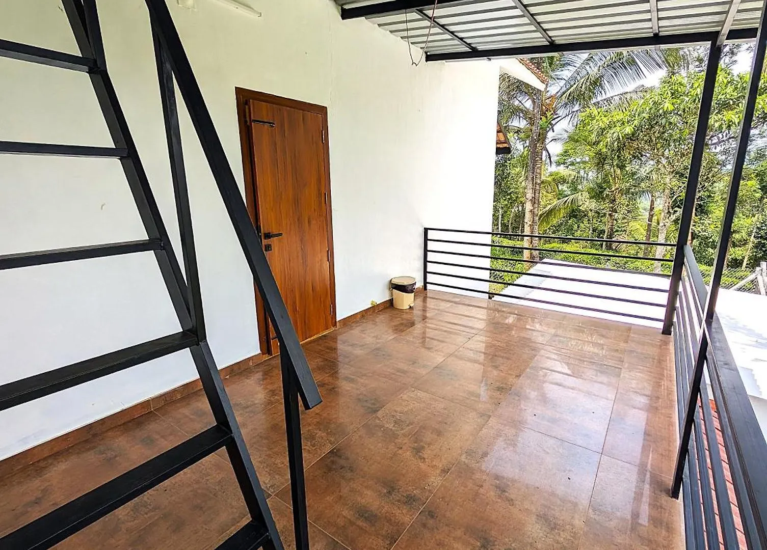 Howling Wolf Tindummal Villa
